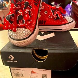 Girl toddlers mini converse size 4